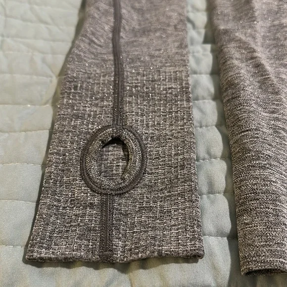 Lululemon Swiftly tech sparkle gray long sleeve crew like new - Picture 8 of 10